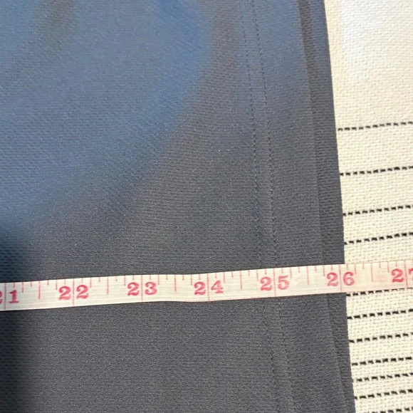 ALO Yoga Men's Dark Gray Polo Shirt - Picture 6 of 8